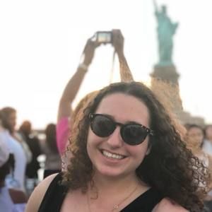 Meet your Posher, Cecilia